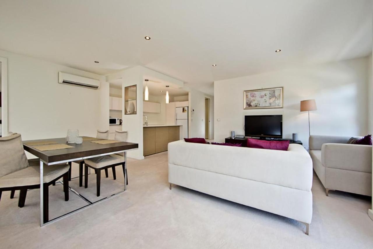 Trieste - Kingston Apartment Κανμπέρα Εξωτερικό φωτογραφία