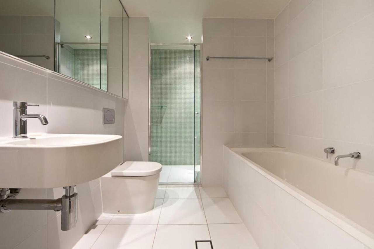 Trieste - Kingston Apartment Κανμπέρα Εξωτερικό φωτογραφία