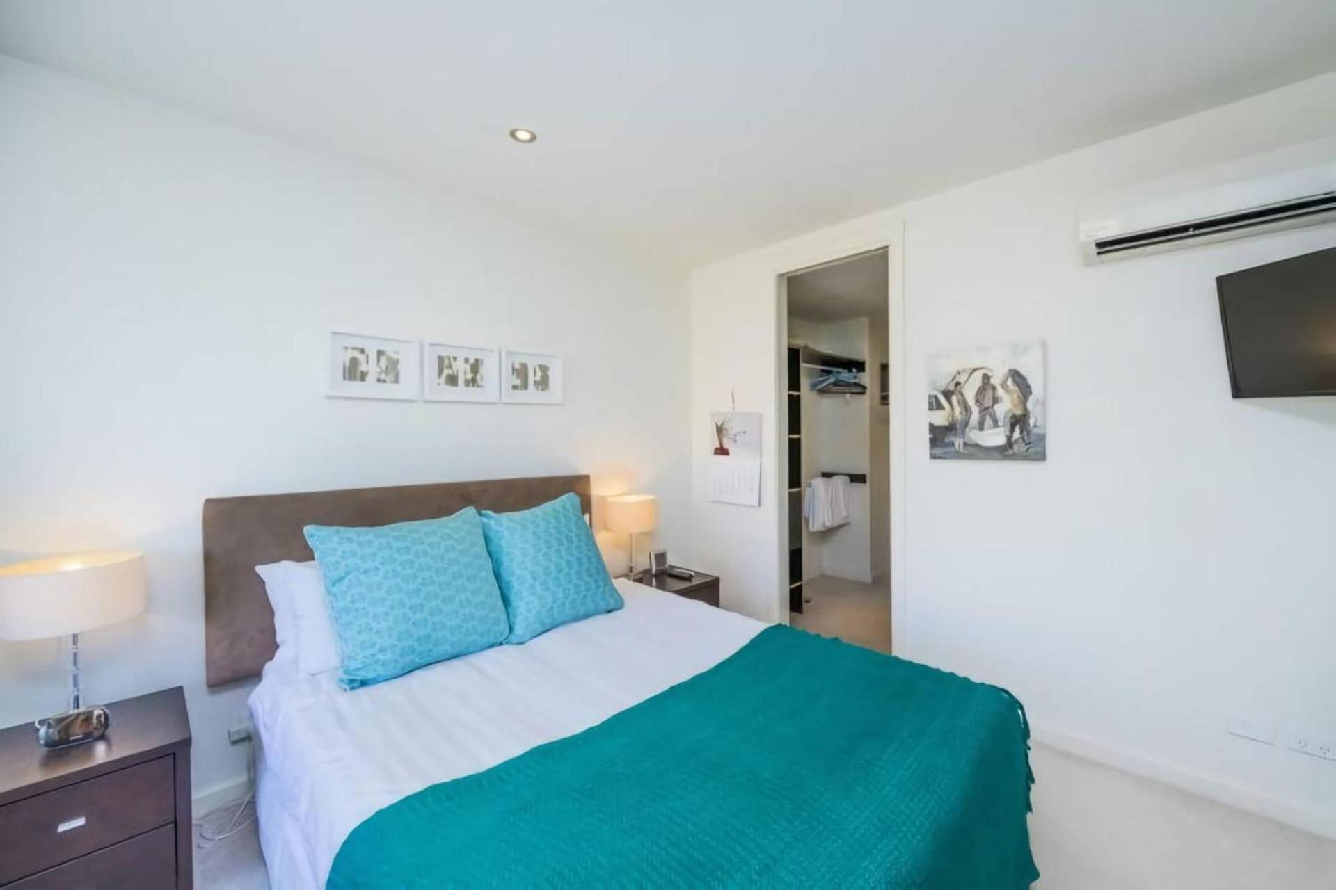 Trieste - Kingston Apartment Κανμπέρα Εξωτερικό φωτογραφία