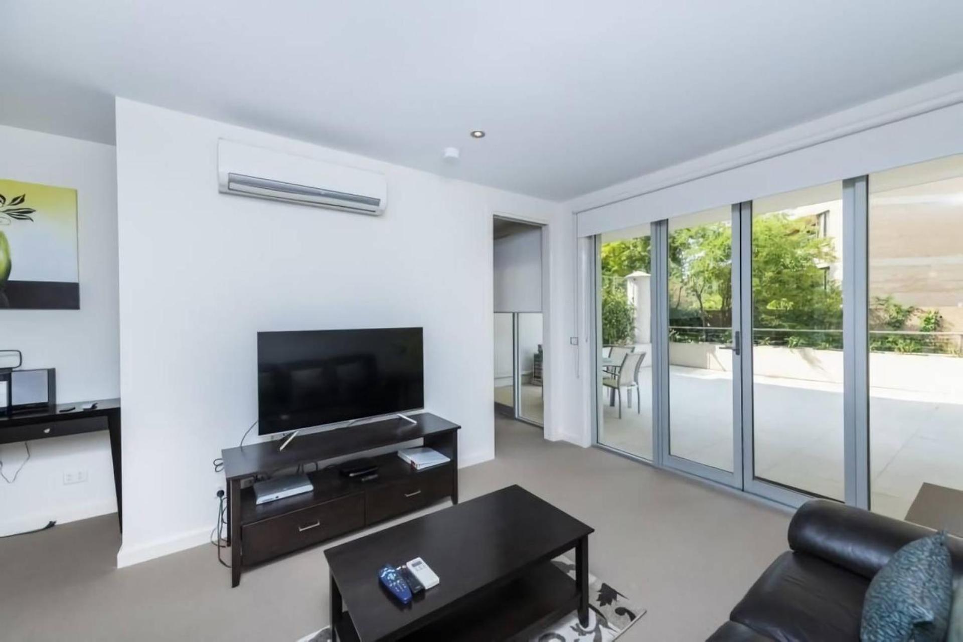 Trieste - Kingston Apartment Κανμπέρα Εξωτερικό φωτογραφία
